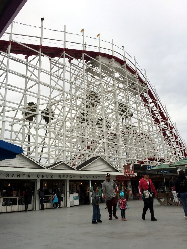 © Giant Dipper Rollercoaster