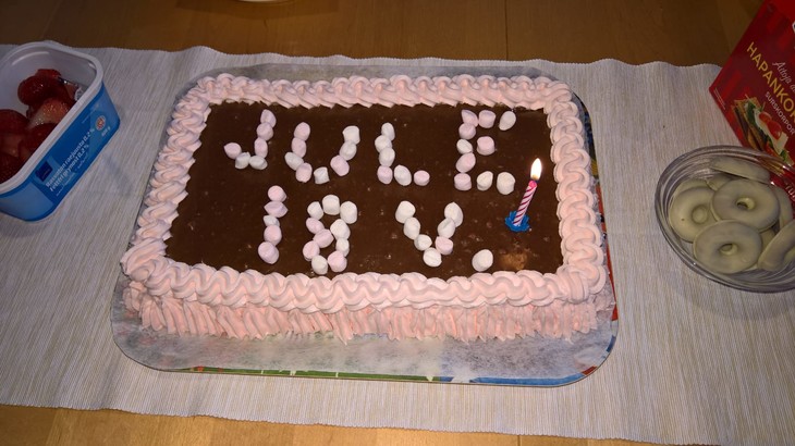 Kuchen zum 18. Geburtstag  | © Jule Kralik