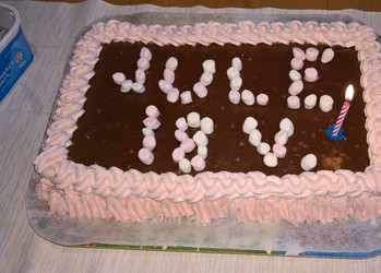 Kuchen zum 18. Geburtstag  | © Jule Kralik