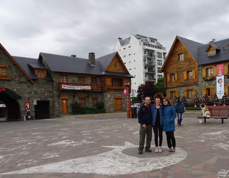 Gruppenbild auf dem Marktplatz  | © Lusie Bachtler