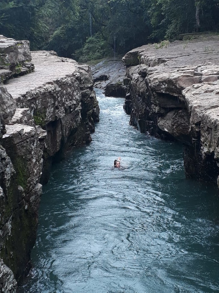 Baden in einer Schlucht  | © Miriam Weis