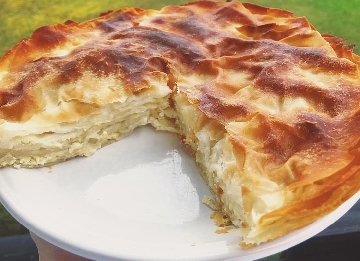 Burek mit Käse gefüllt  | © Timon Baral