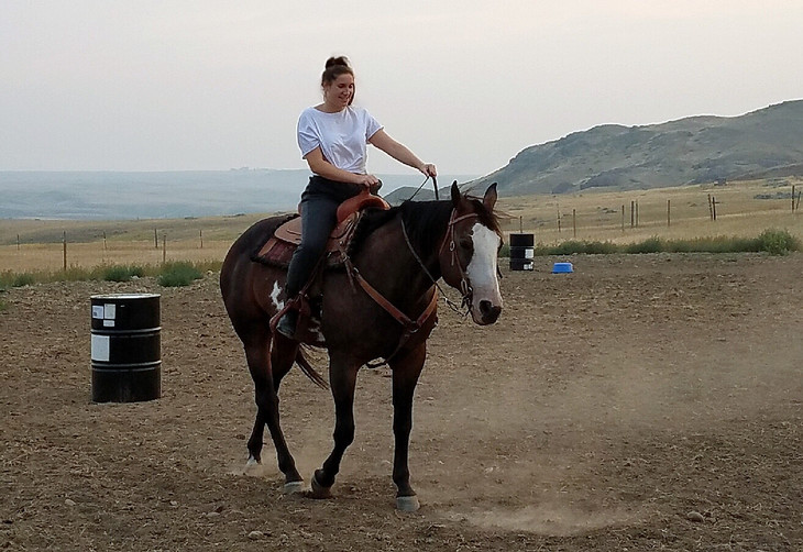 Montana: Ich das erste Mal auf einem Pferd | © Elif Frank