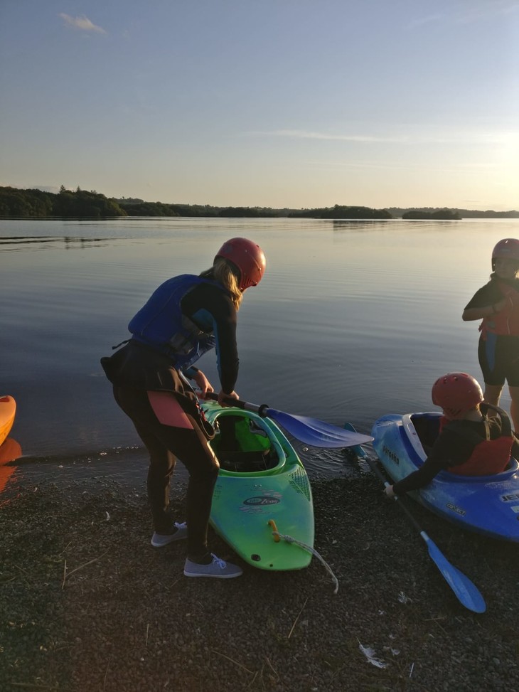 Kayak Boote im Wasser  | © Anna Eisenberg