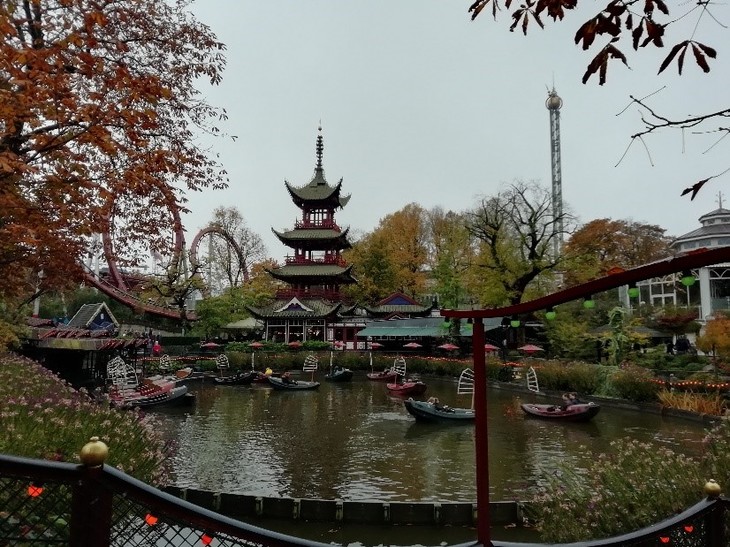 Teehaus in einem Freizeitpark  | © Lina Hoffmann